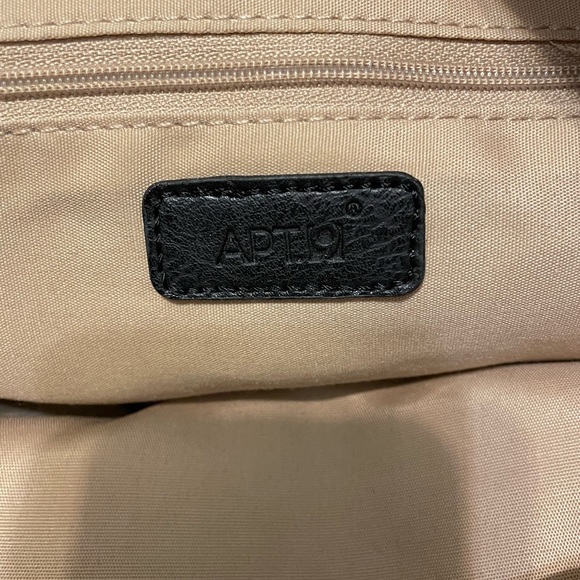 Apt. 9 Shoulder Bag - Picture 7 of 11